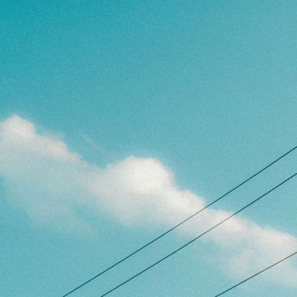 Sky with white clouds