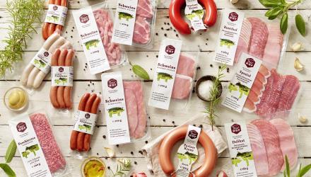 Bild%202%20_FairHOF%20Rind-%20und%20Schweinefleischprodukte_klimaneutral_0.jpg