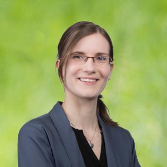 Corina_Helfenstein_QUADRAT_montiert.jpg